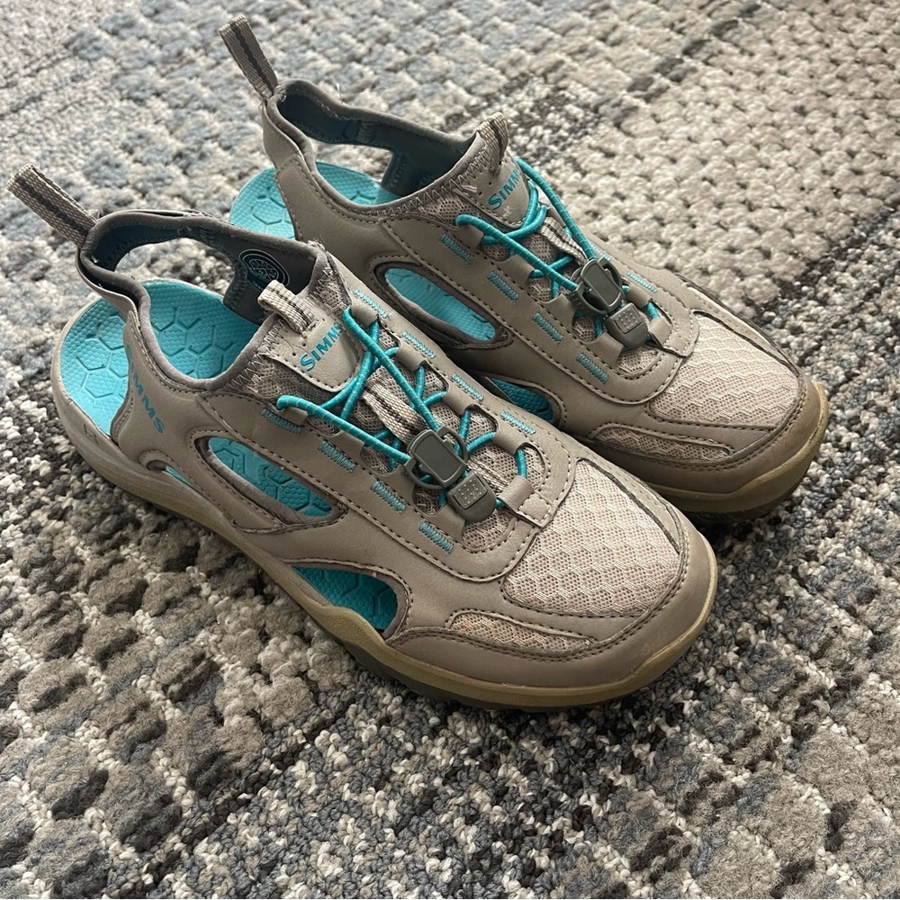 Womens Simms Riprap Water Sandals for Fishing, Wading, Gray and Teal US Size 8.5